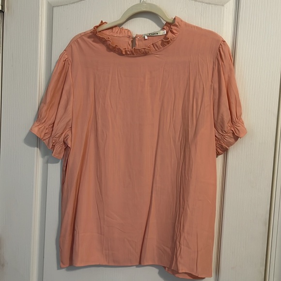Peach short ruffled sleeve blouse. With tag. - Picture 2 of 4
